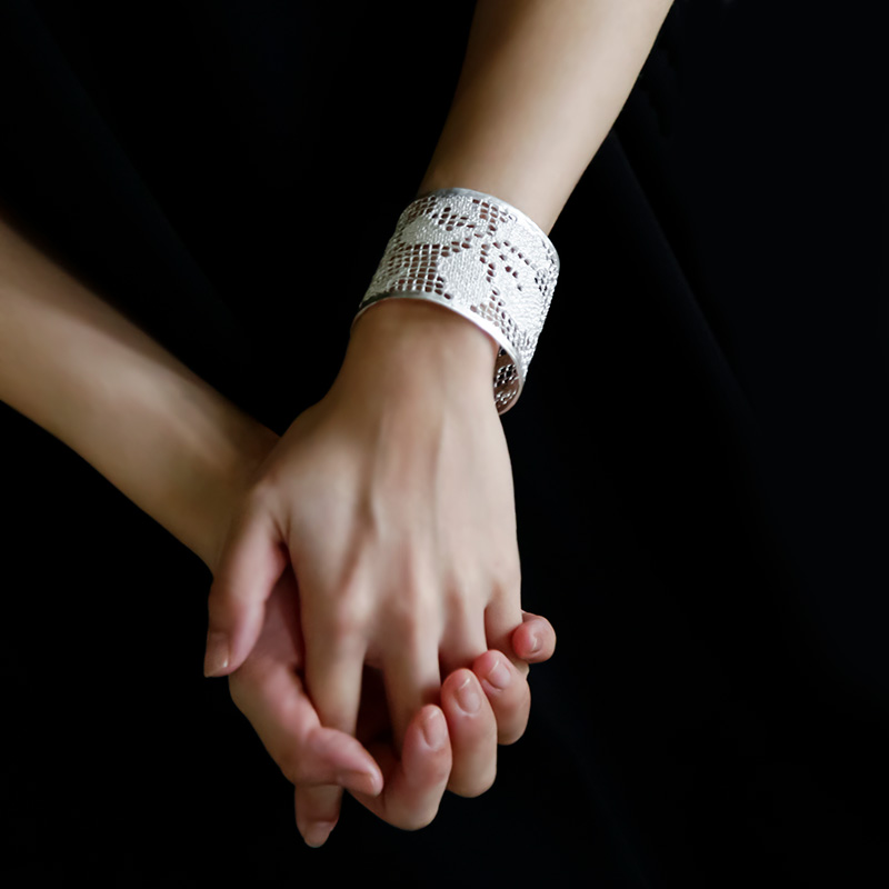 MAISON RUBUS. ][oX <br>RNV Vo[ [X oO LL grecollection lace bangle LLh re-003