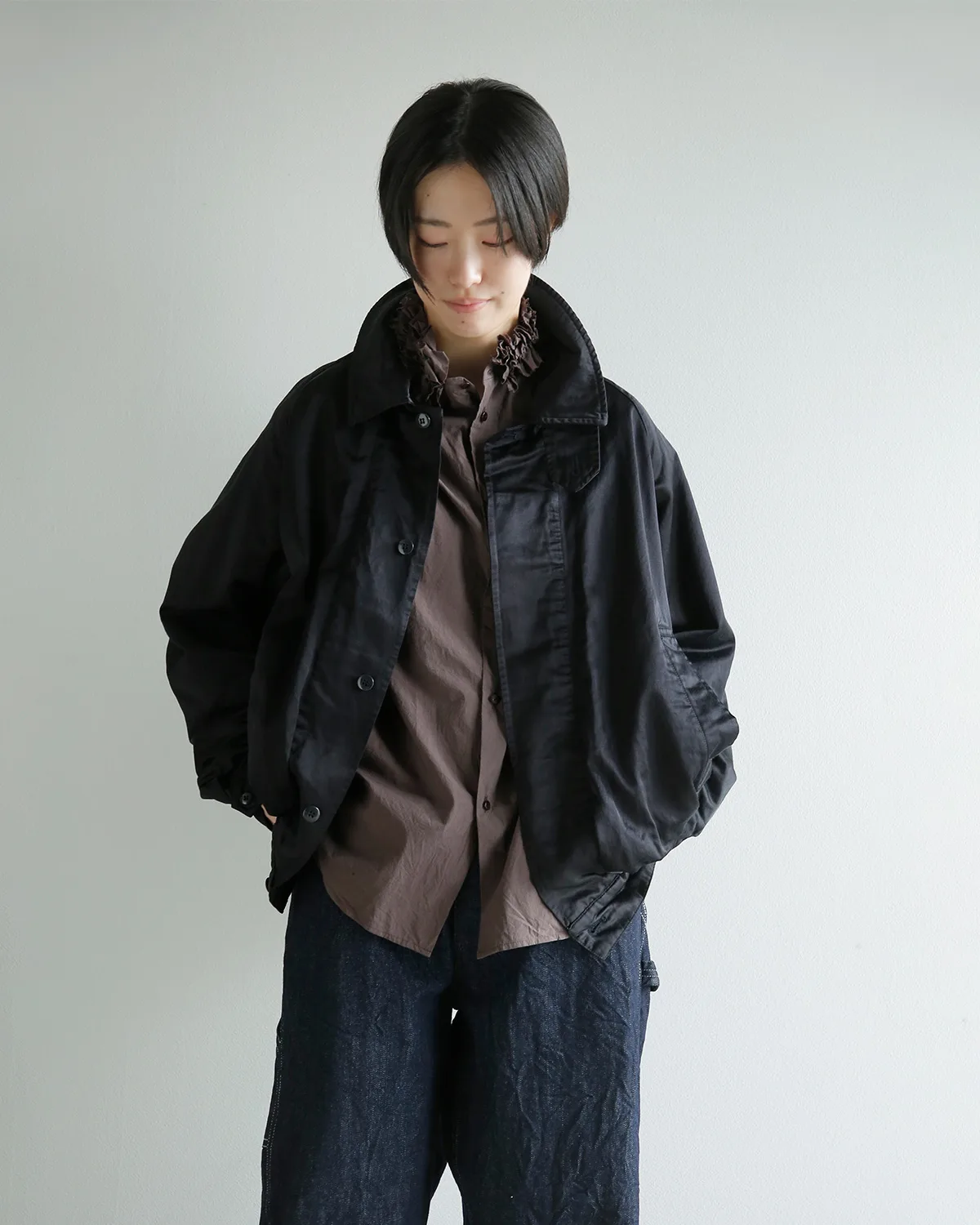TOUJOURS Oversize Harrington Jacket ガーメントダイ サテン生地のディテール