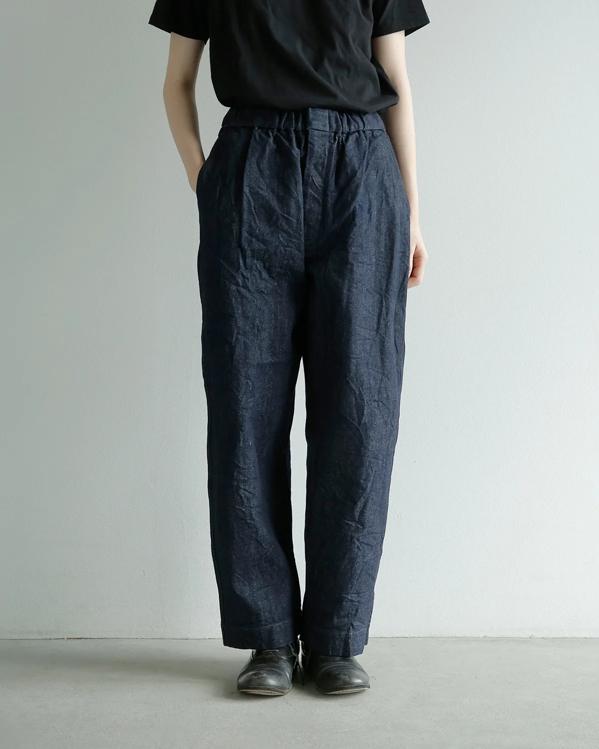 TOUJOURS Easy Field Trousers トラウザータイプのパンツ