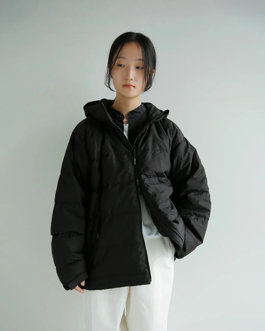 YOKO SAKAMOTO タイプライター ダウンパーカーの撥水加工を施したコットン生地