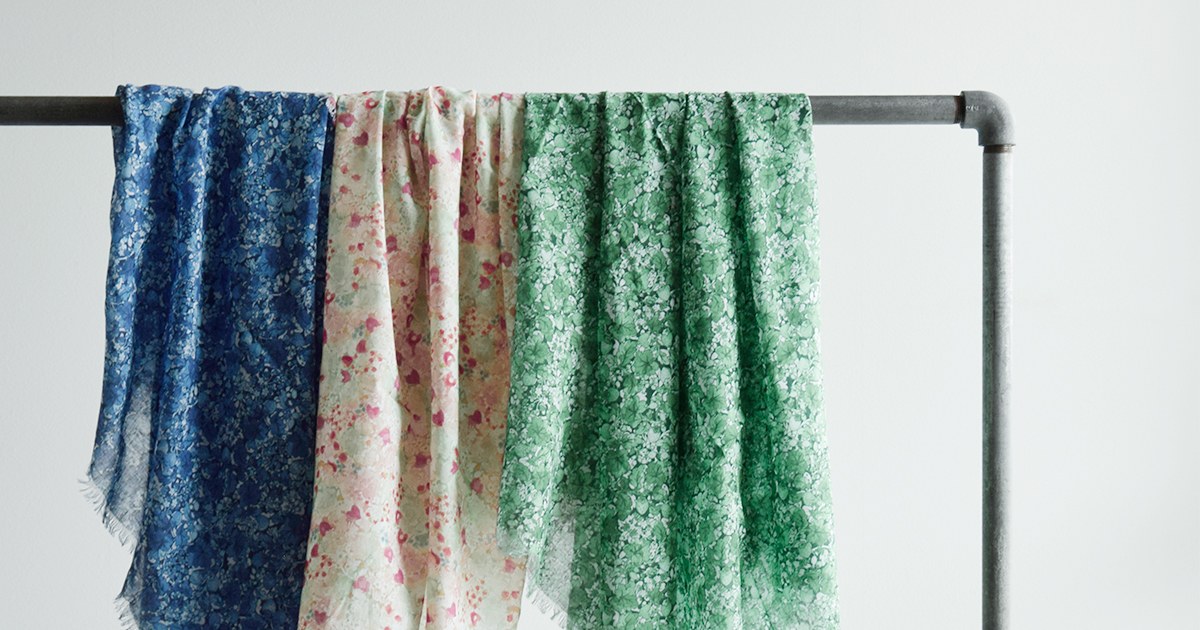 randdmco 甘すぎない可愛さ、WILD BERRY FLORAL