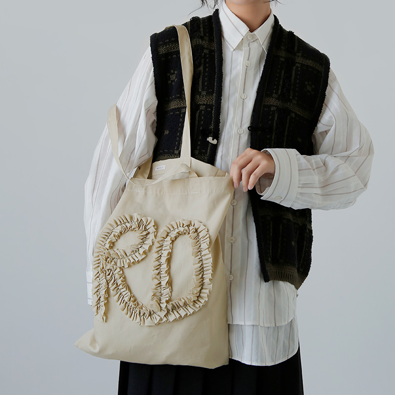 R & D.M.Co- I[h}Ye[[  R D t GuC_[ g[g obO gR D FRILL EMBROIDERY TOTE BAGh 7625 2025awV 