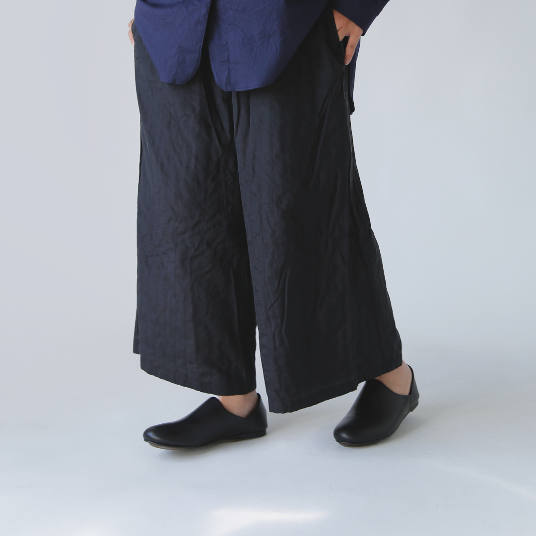 AUTTAA スムースキップレザー スリッポン シューズ Room Shoes II