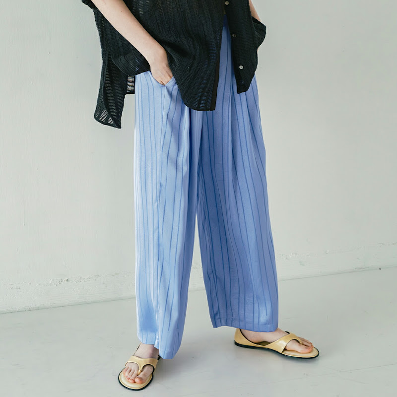 whyto ストライプ刺繍サテン タック トラウザーパンツ stain tuck trouser