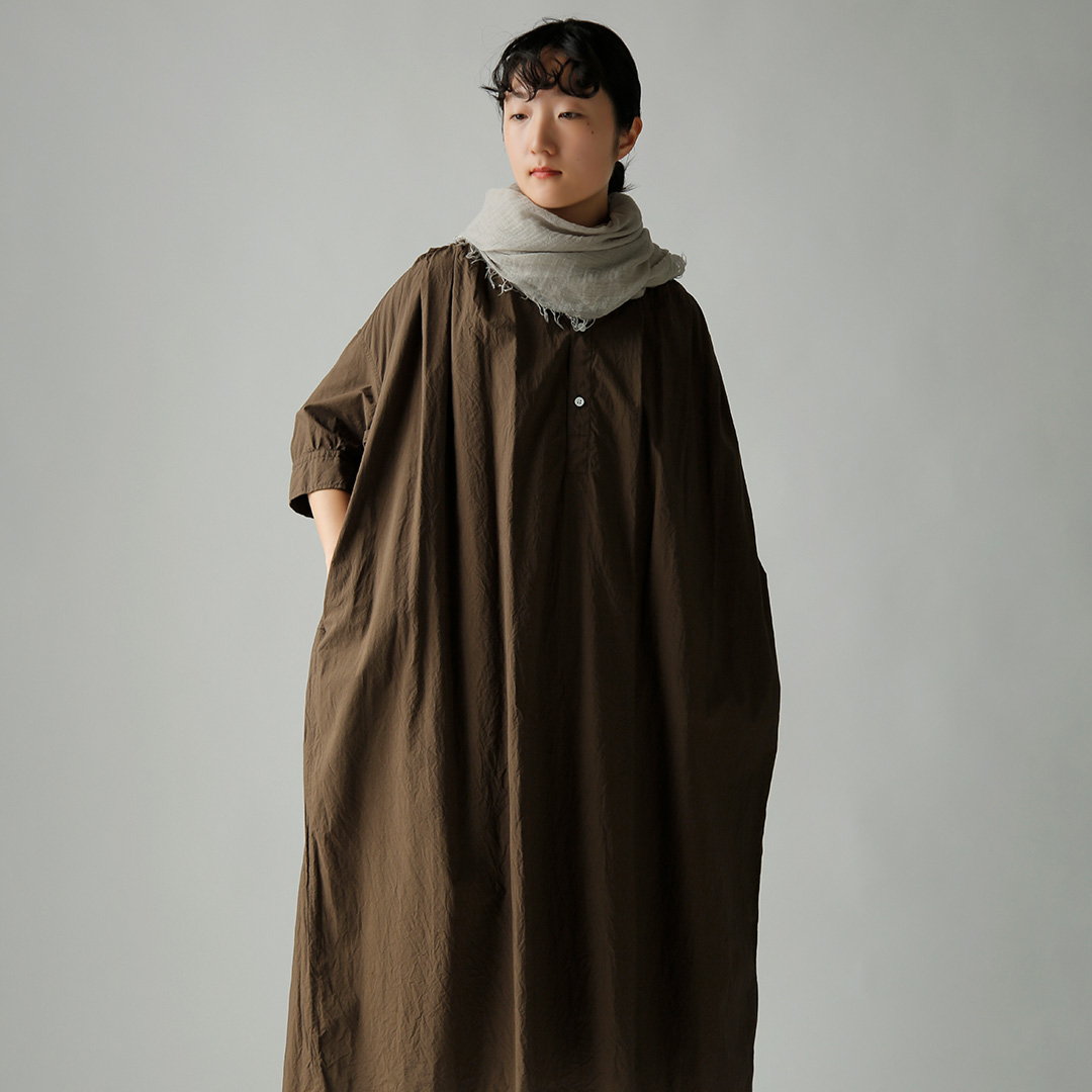 TOUJOURS �g�D�W���[  �t�@�C�����[���R�b�g�� �V���c�h���X �gHalf Bishop Sleeve Pleated Shirt Dress�h mm44hd03  �V�� 