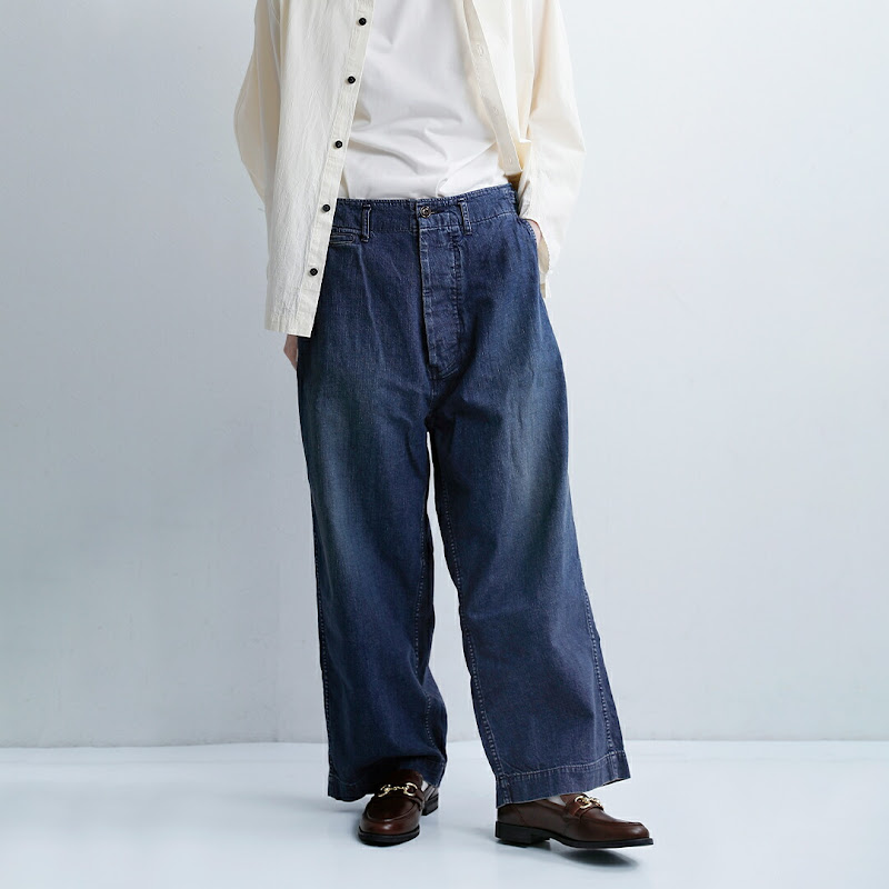 chimala ネイビーデニム ショートトラウザーパンツ