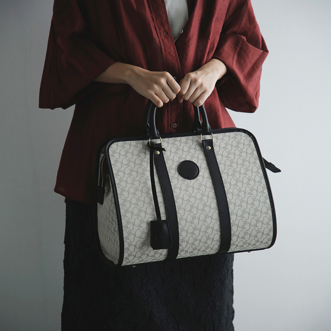 [2026aw�V��]COSMIC WONDER �R�Y�~�b�N�����_�[  �R�b�g�����l�� �W���K�[�h �g���x���o�b�O Cw monogram travel bag 24cw82073  