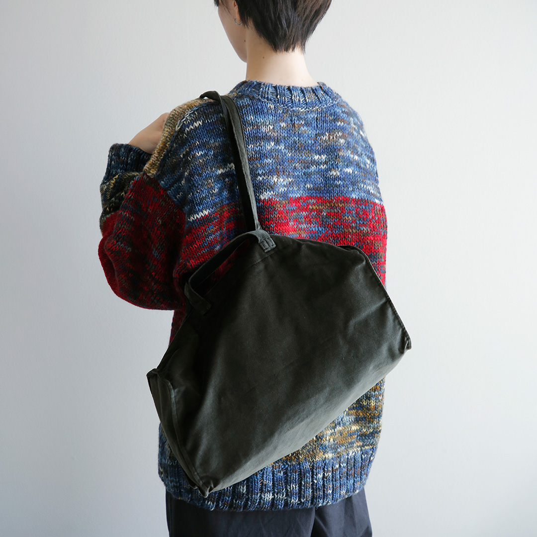 TENNE HANDCRAFTED MODERN �e���n���h�N���t�e�b�h���_��  �u���X�x�����X �R�b�g�� �x���x�b�g �{�X�g���o�b�O brisbanemoss velvet bag 002o
