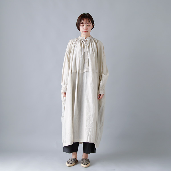 maison de soil(] h \C)<br />RbglbNMU[hXgNeck Gathered Dressh inmds21044