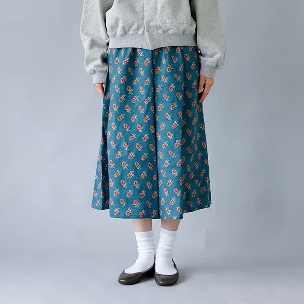 R & D.M.Co-(I[h}Ye[[)<br />LfB[t[vglLbgpcgCANDY FLOWER PRINT CULOTTESh 4988