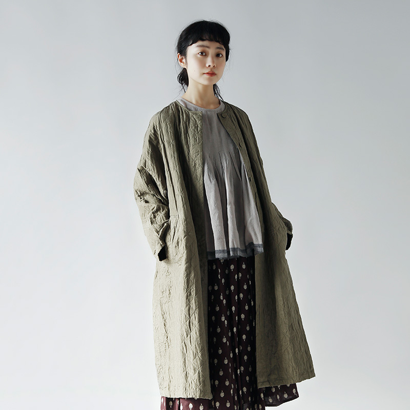 maison de soil ] h \C <br />LeBO VN v[ N[lbN O R[g gQuilted Silk Plain C-neck Raglan Coath nmds20511