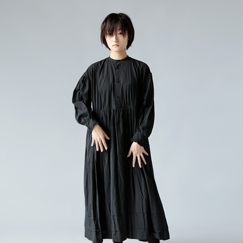 TOUJOURS(トゥジュー)クラシック ギャザー ドレス ” Fine Yarn High Count Cotton Cloth Bishop  Sleeve Classic Gathered Dress” mm39fd03