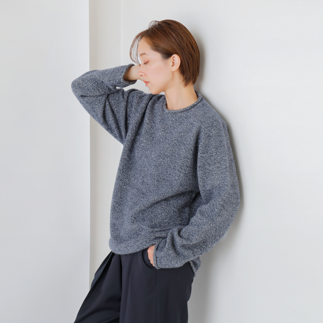 BATONER ogi[ <br>E[ [lbN jbg vI[o[ gSUPREME LAMB ROLL NECKh bn-24fm-065-yo